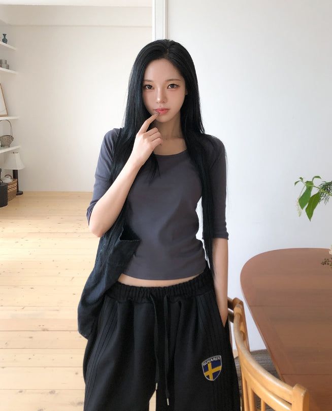 ULAN(ユレン)の「Stay U-Neck Three Quarter T-Shirt(Tops)」