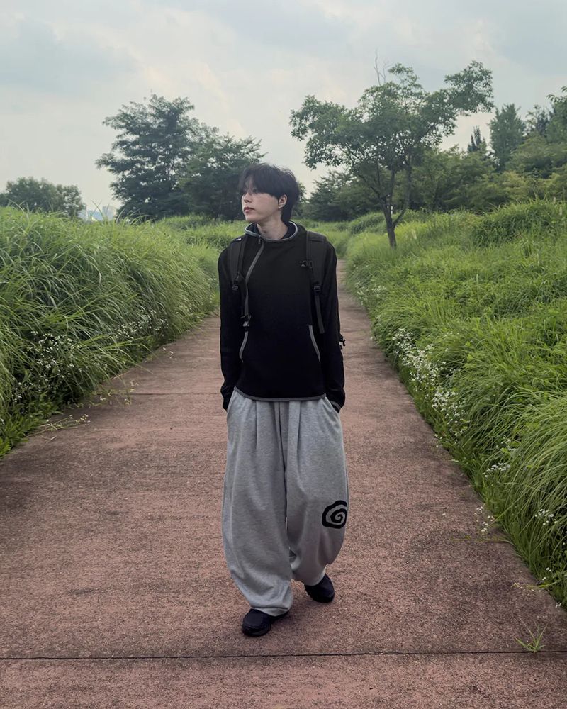 Terne ribbed diagonal zipper hoodie