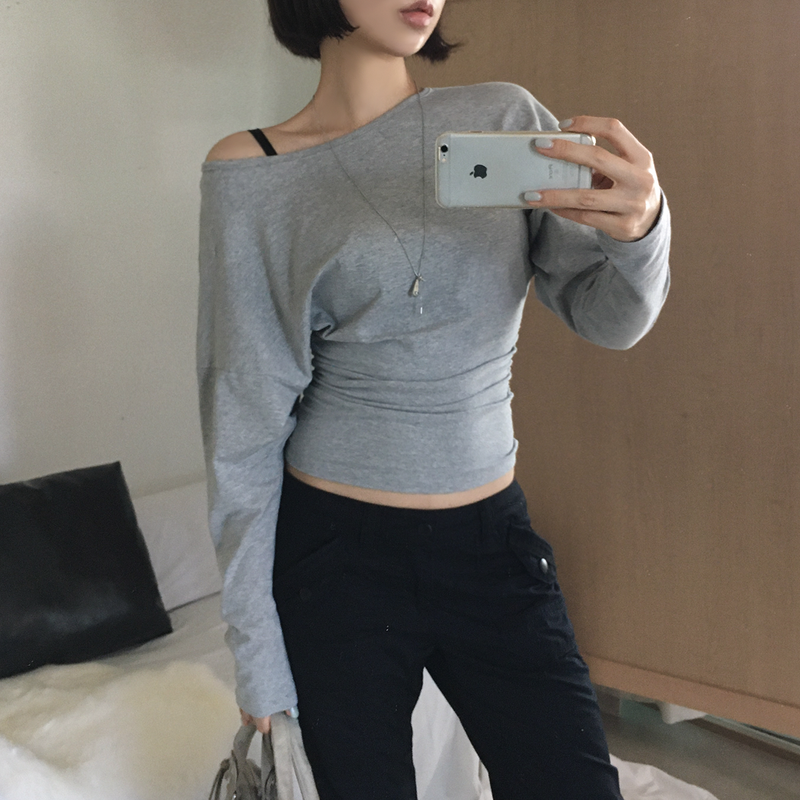 Lady City（レディシティ）の「キシュ ラグラン スリムフィット ルーシュド ロングスリーブ Tシャツ ウィズ シンチド ウエスト（トップス）」