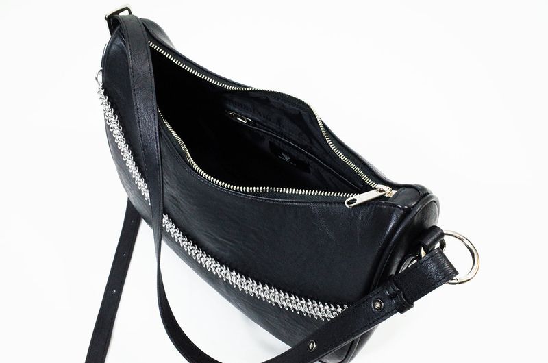 888 Chained Leather Bag