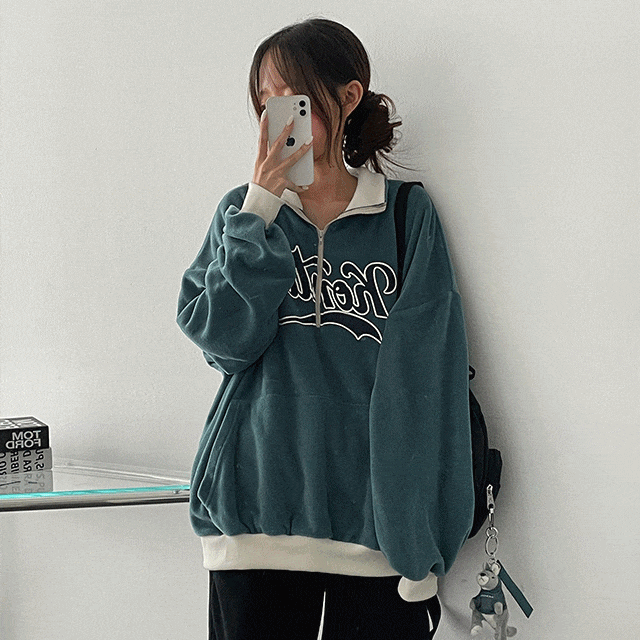 hijjoo（ハイチュー）の「タックカラーツートンフリースハーフジップスウェット（トップス）」