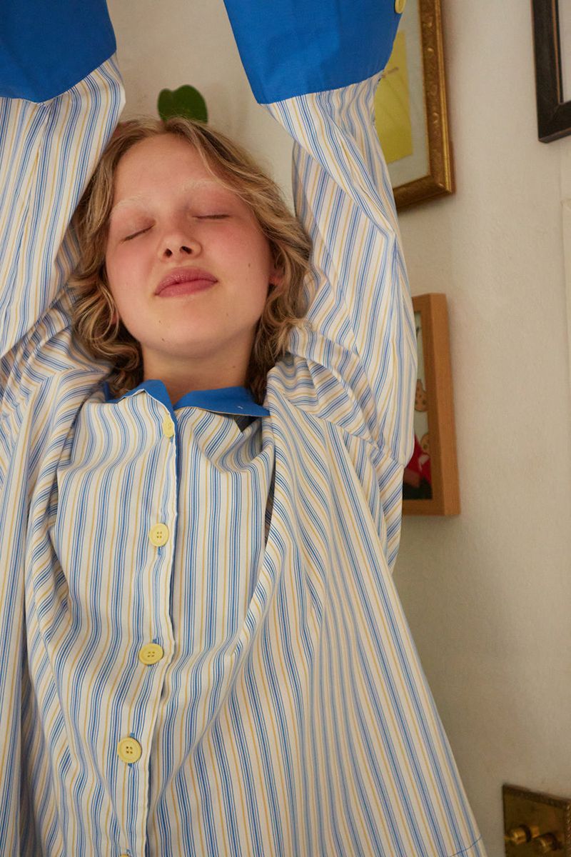 MMOM(エムエムオーエム)の「Blue Village Shirt(Tops)」