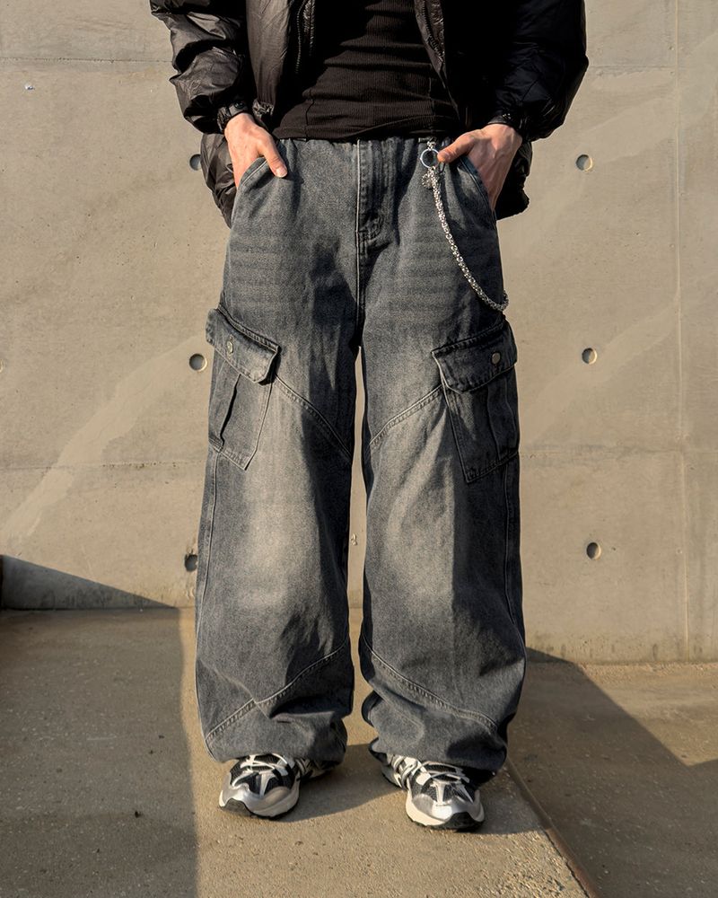 Curt Cut Cargo Wide Denim