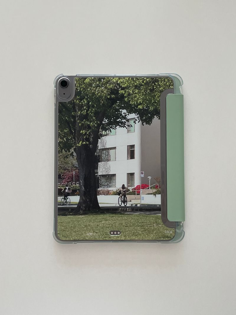ovethings(オブシング)の「グリーンipadケース(スマホグッズ/小物)」