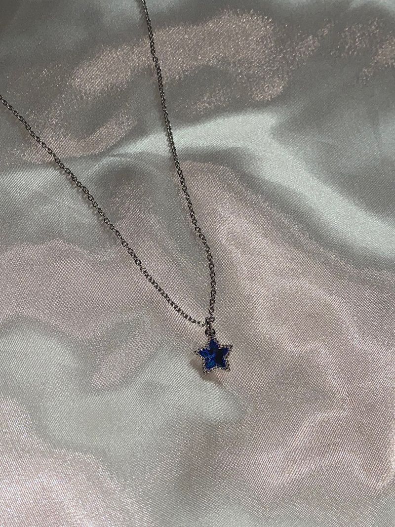 Little star necklace