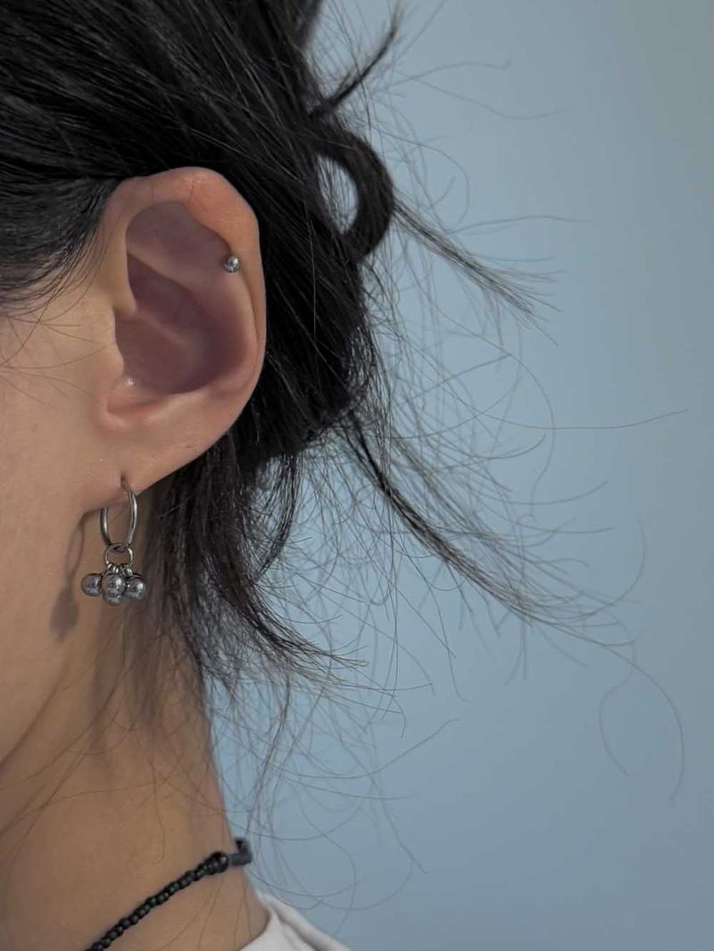 Berry earring (2 color)