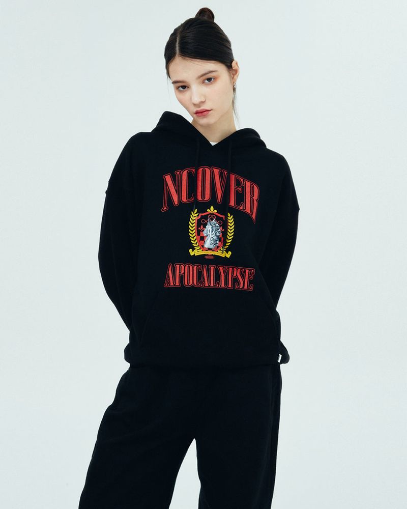NCOVER（エンカバー）の「CHESS EMBLEM HOODIE-BLACK（Tops）」