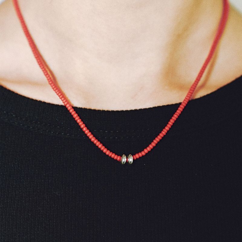 SILVER DONUT NECKLACE RED
