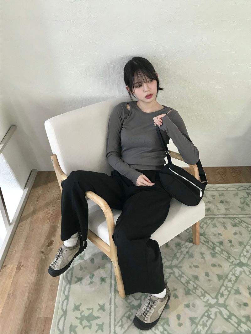 Cielo one tuck slacks