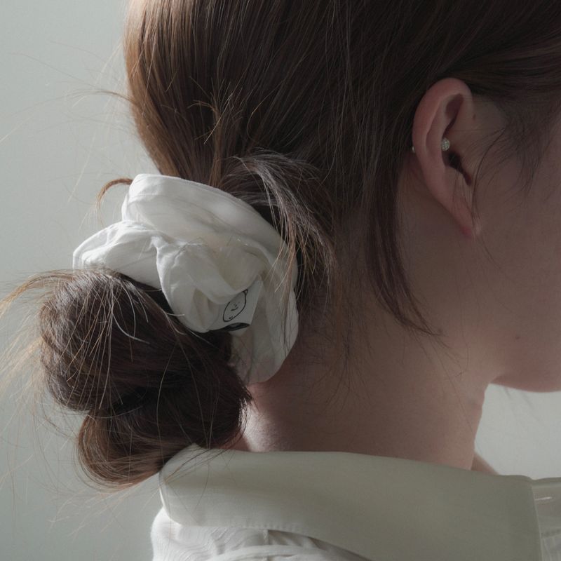 TUTEOGI（トゥトギ）の「TUTEOGI ‘Rhythm’ scrunchie #002 (M size)（Hair Accessories）」