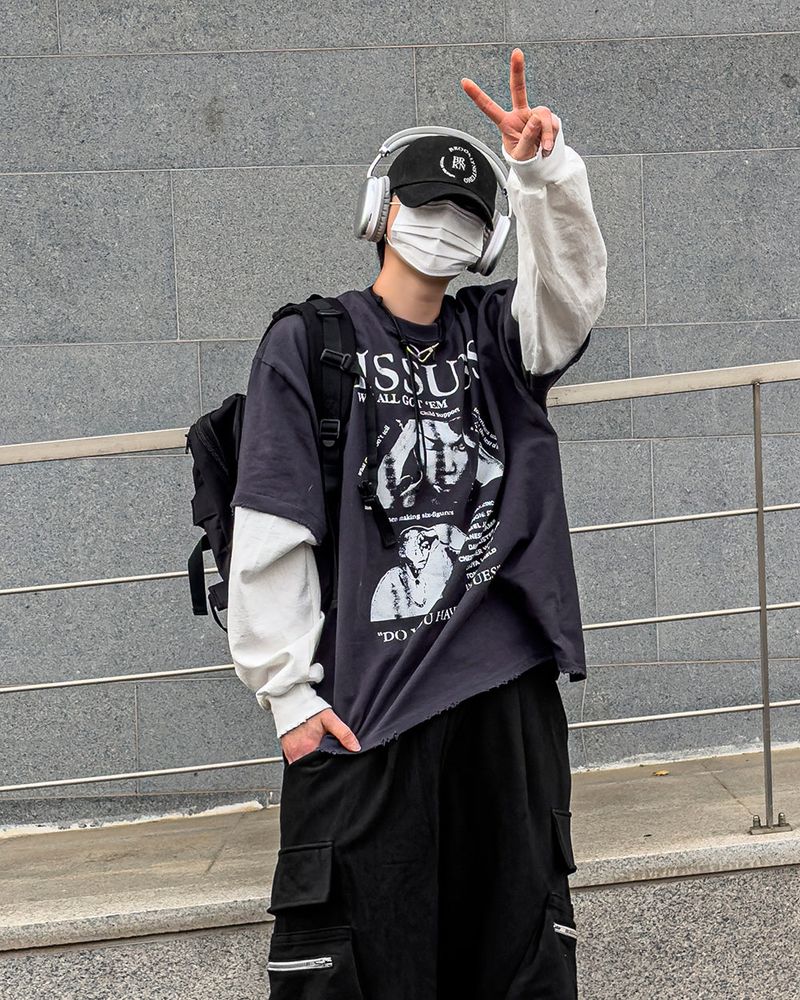 Issue Layered Color-Blocked Oversized Long Sleeve