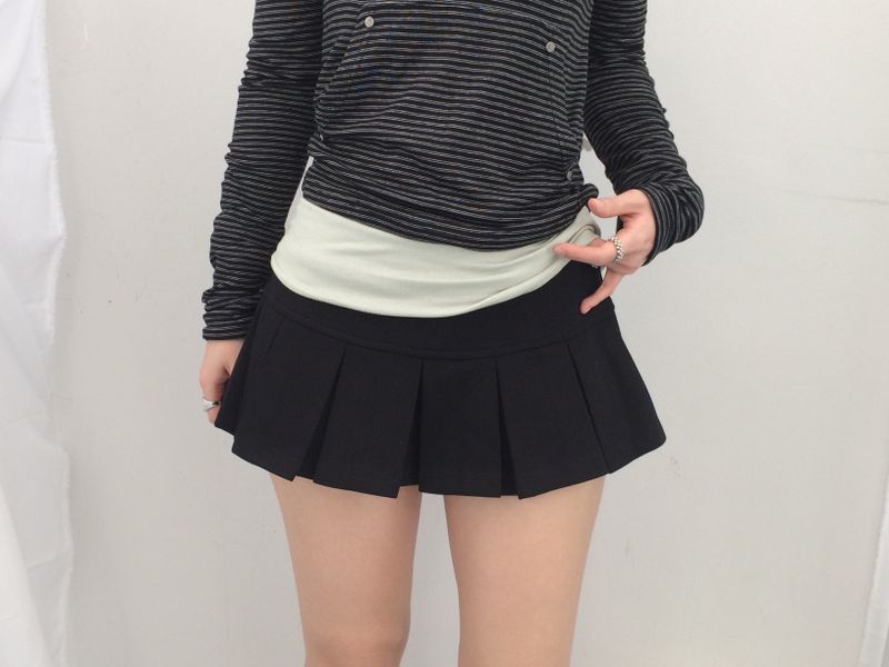 Basic Pleated Miniskirt