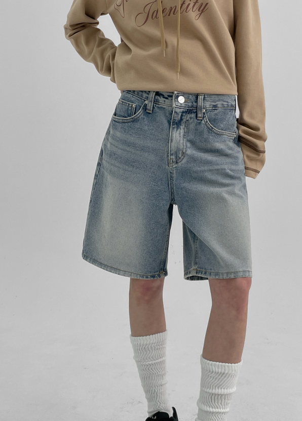 [B-DENIM] ESSENTIAL HALF SHORTS 040