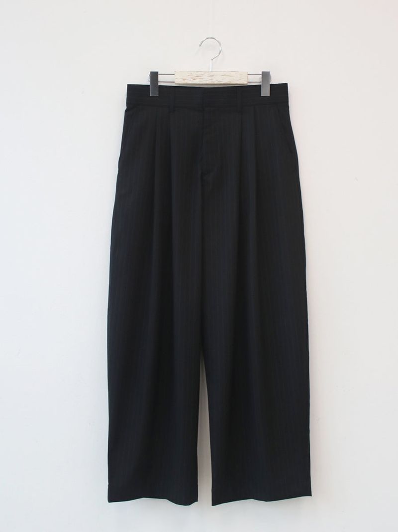 classic two tuck slacks