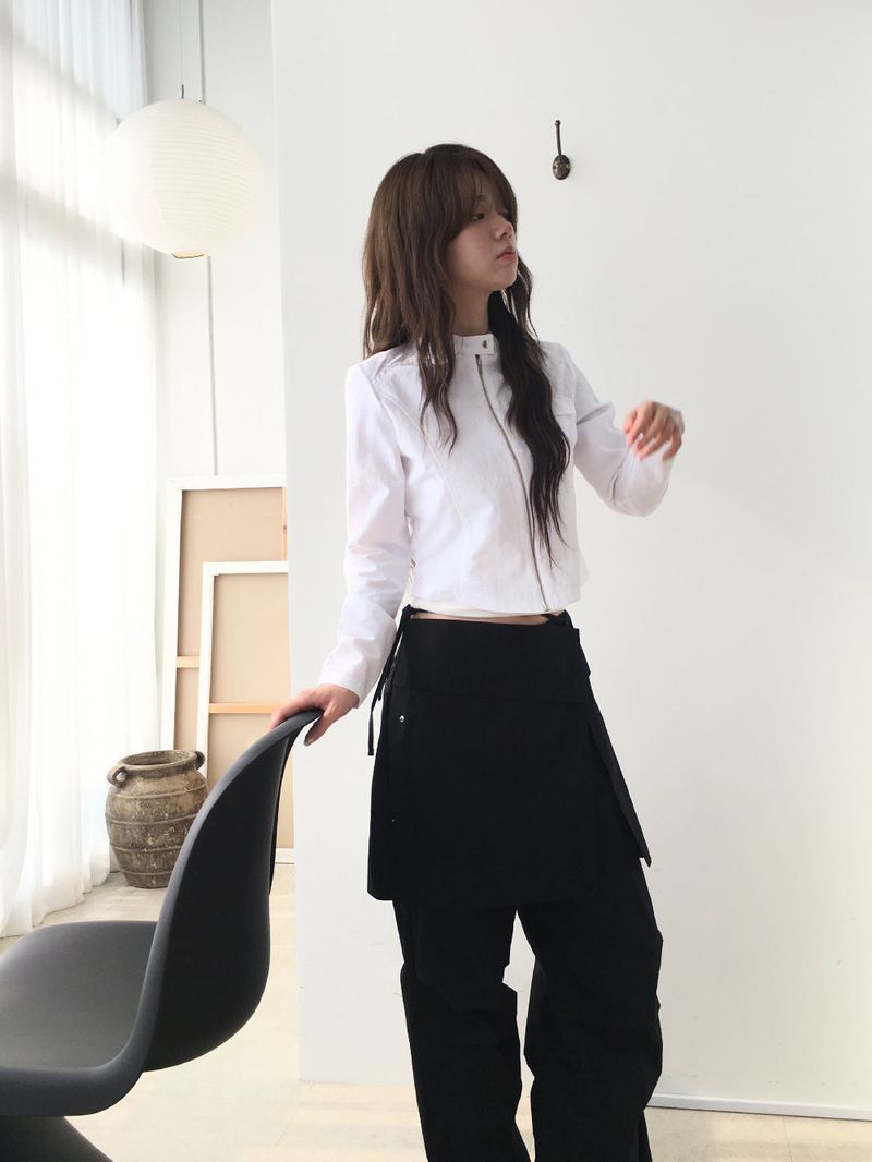 High-neck snap short jacket