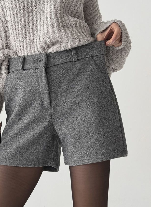 Leaf Wool High Shorts