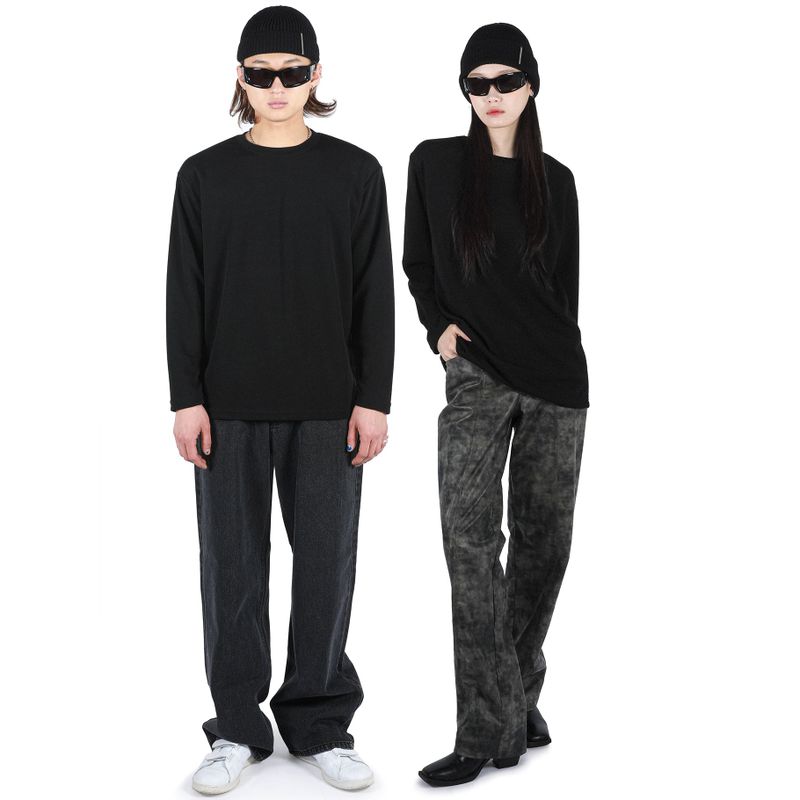 C Wear by the Genius(シーウェア バイザジーニアス)の「Essential Knit T Shirt Black(Tops)」
