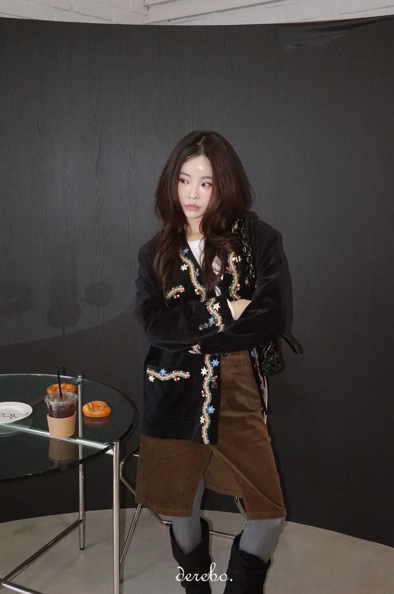 French velvet embroidered no collar jacket