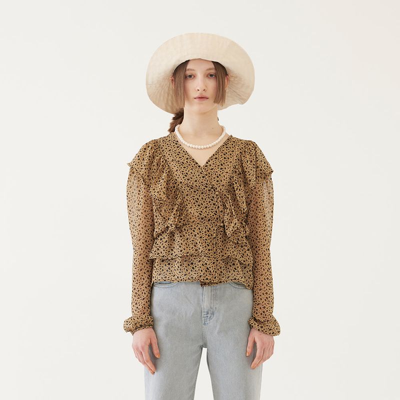 RUFFLED BLOUSE (BROWN)