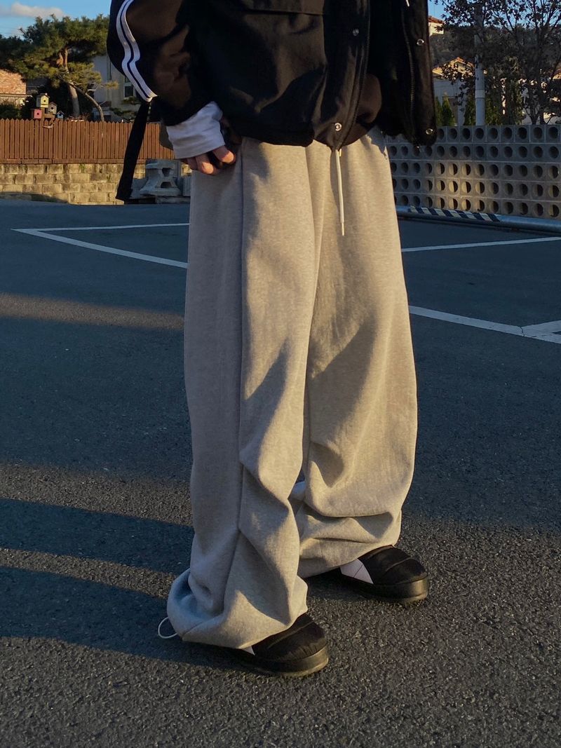 UNAIDUN（アネイダン）の「Parachute wide sweatpants 5C（Pants）」