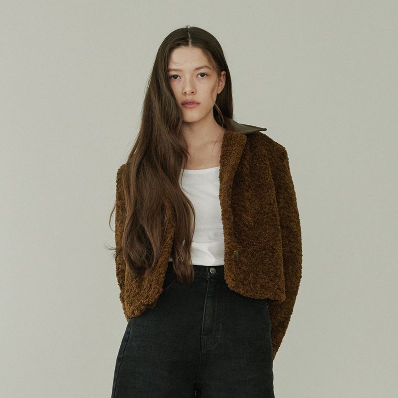 TMO BY 13MONTH(ティーエムオーバイサーティーンマンス)の「LEATHER COLLARED FLEECE JACKET (BROWN)(Tops)」