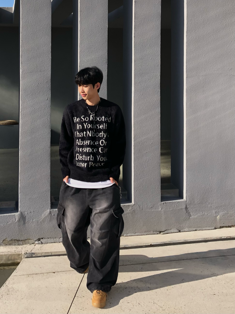ESOO（イス）の「Root Angora Knit Sweater (3 colors)（Tops）」
