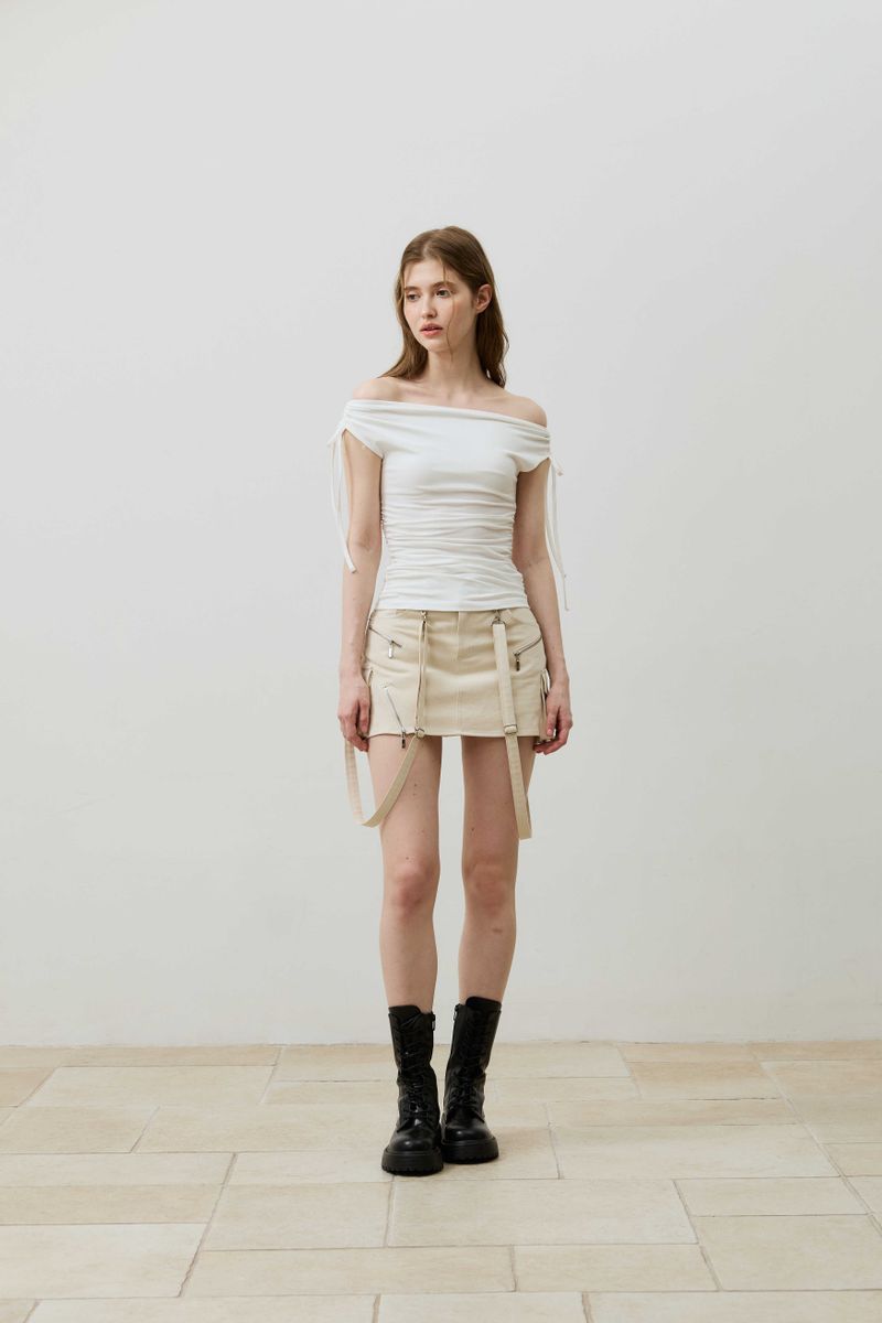 LILY OFF-SHOULDER SHIRRING TOP / IVORY