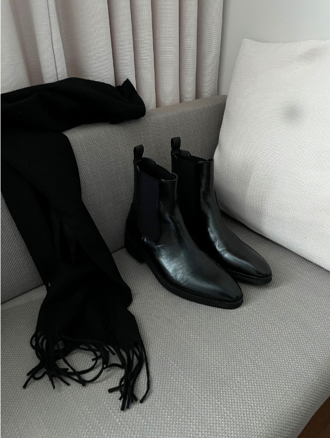 Athens Chelsea boots
