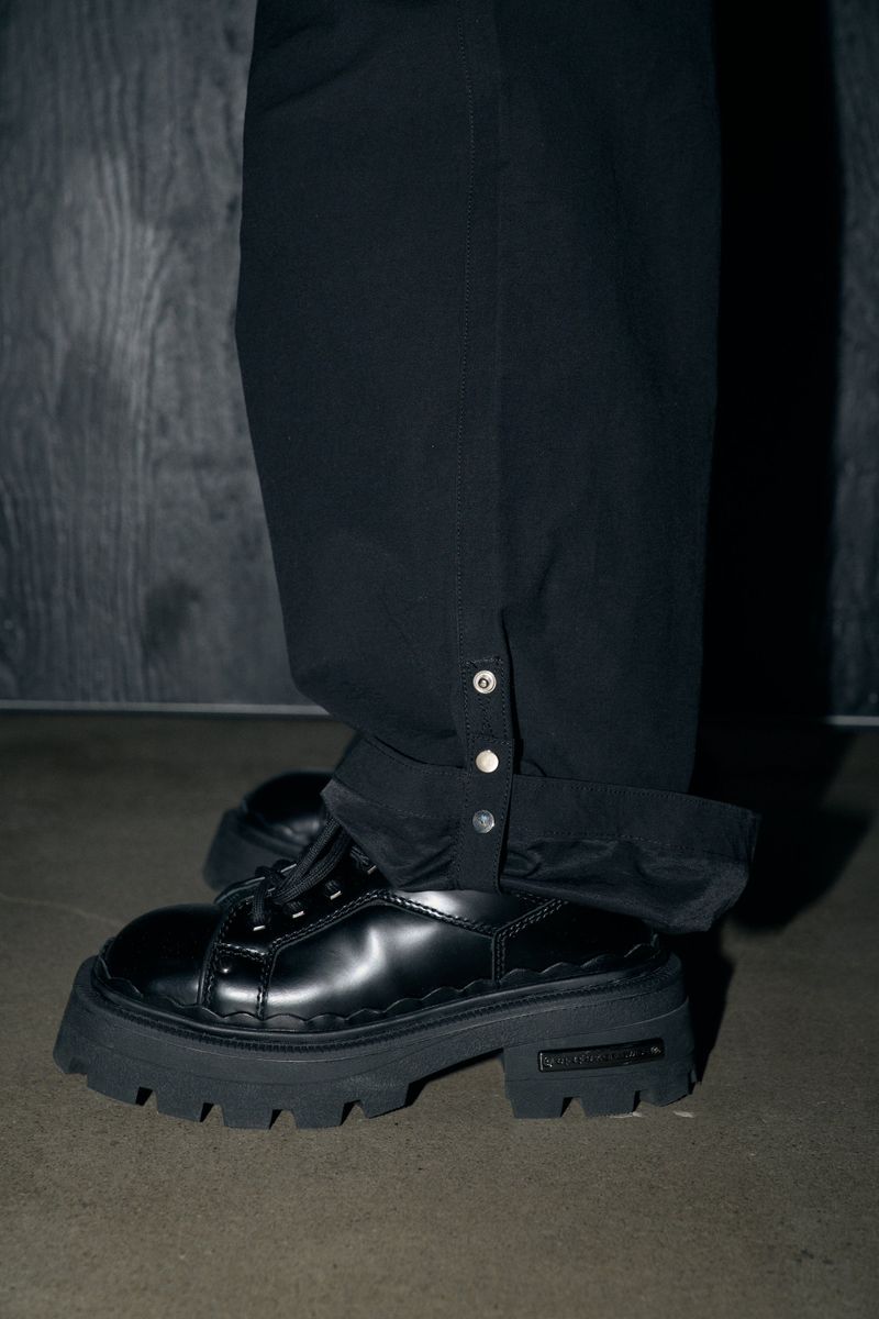 classic cargo slacks - black
