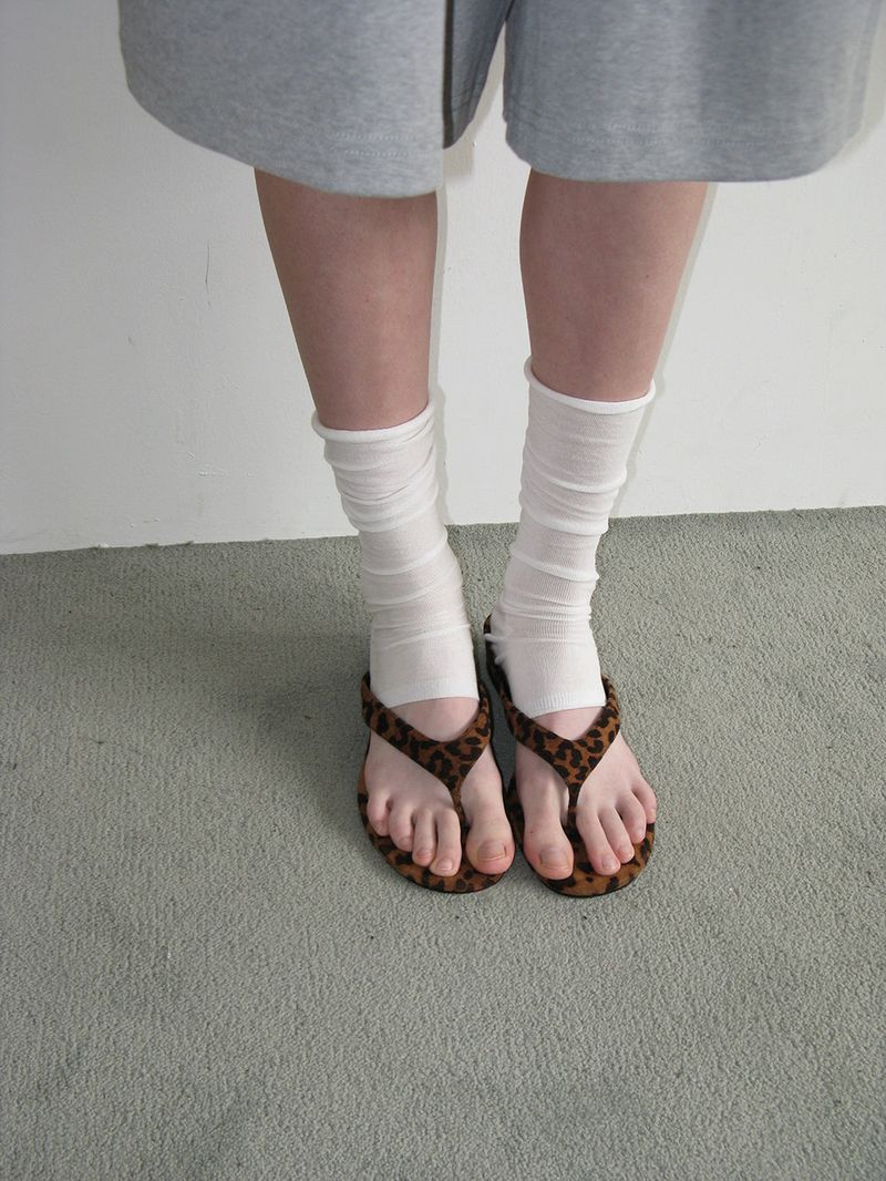 Simple flip-flop_leopard