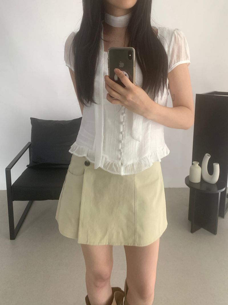 Rivenne Tie Short Sleeve Blouse