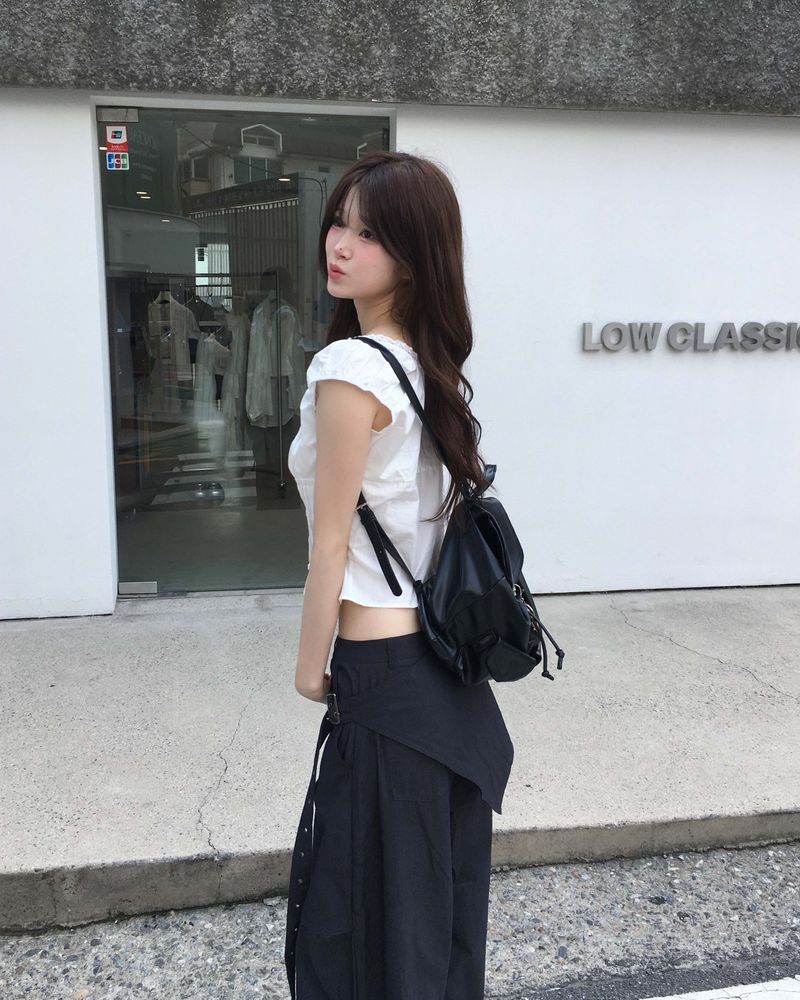 Shirring pintuck puff blouse