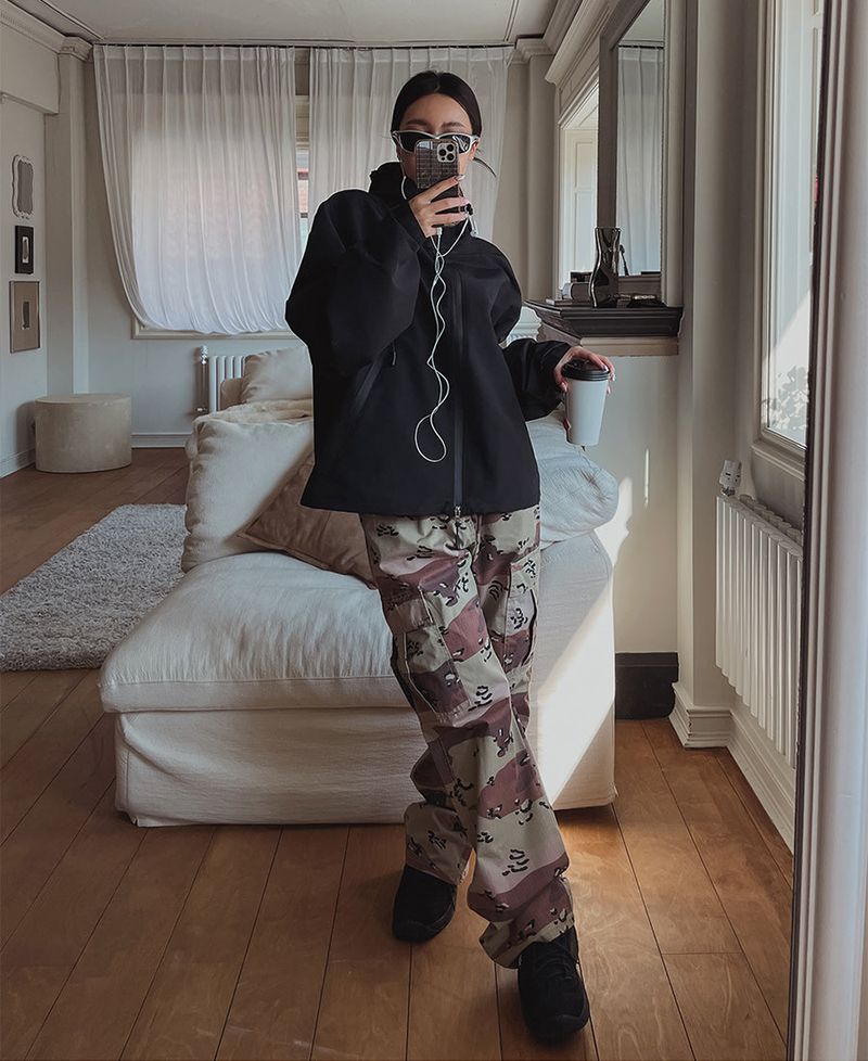 (UNISEX) ハイネックフードウィンドジャケット