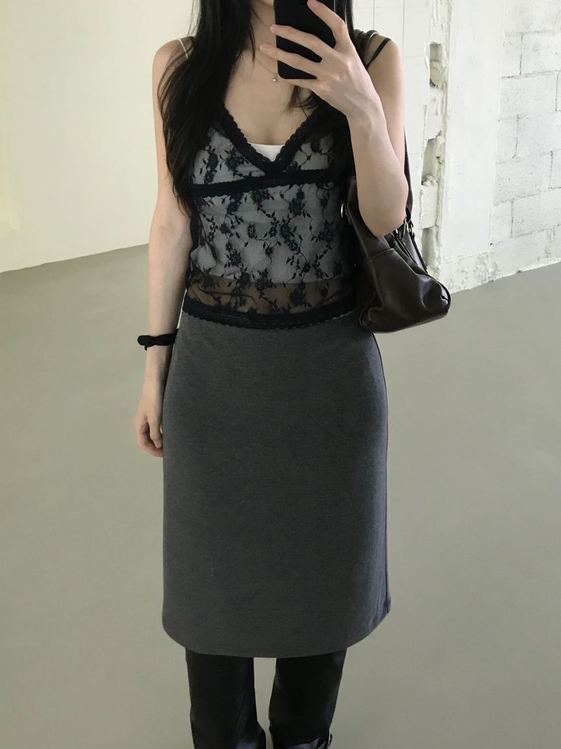 Flower See-Through Lace Sleeveless Top (2 colors)