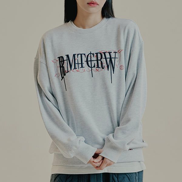 ROMANTIC CROWN（ロマンティッククラウン）の「VOLUME LOGO CREWNECK（Tops）」