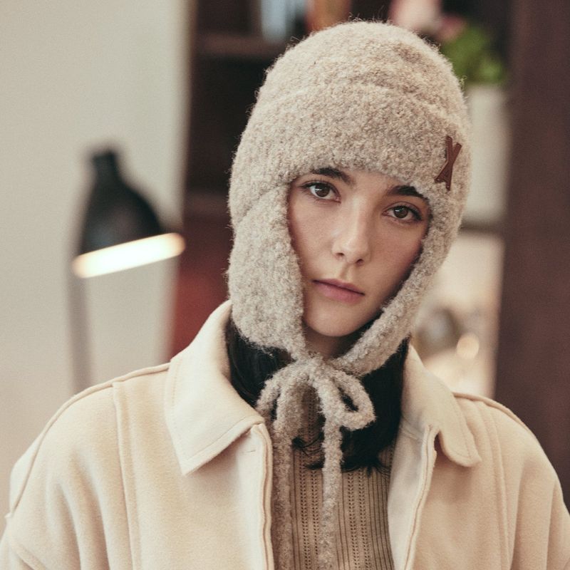VA Patch Fly Knit Beanie / Beige