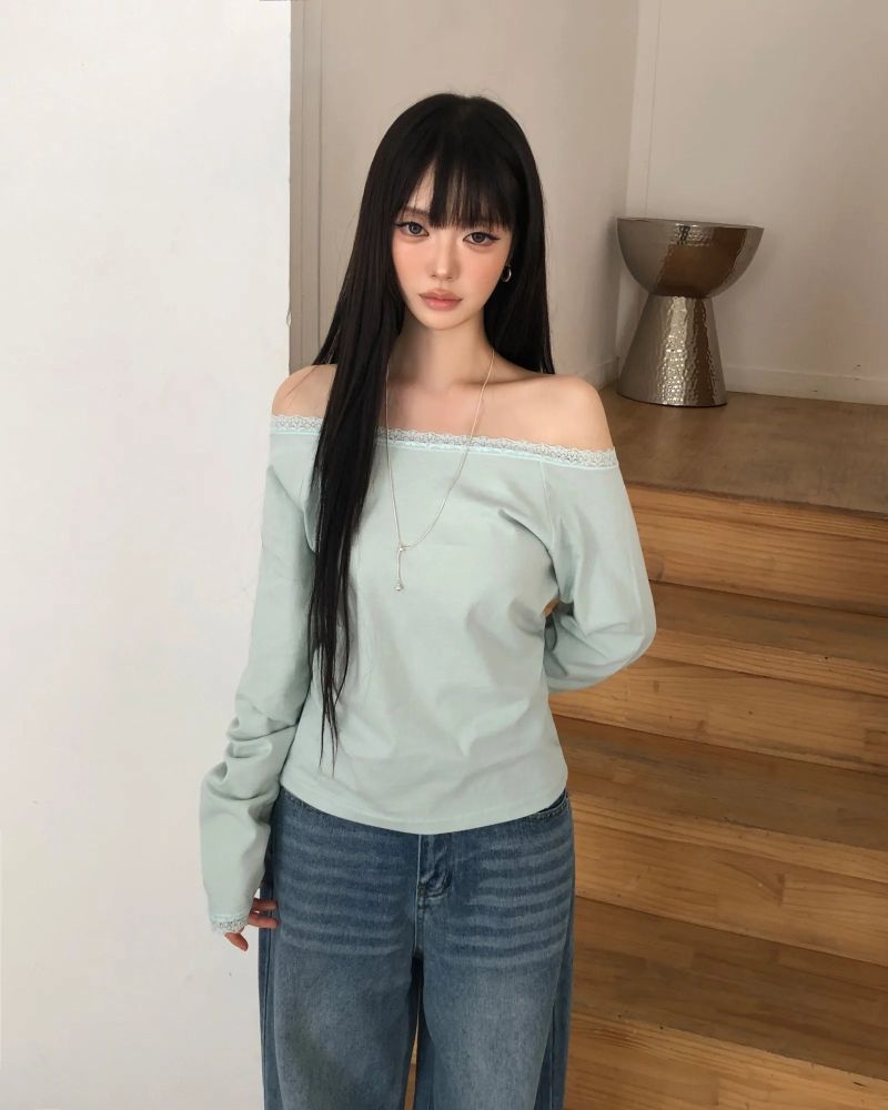 WONDER WONDER(ワンダーワンダー)の「Tima Lace Off-Shoulder Long-Sleeve T-Shirt(Tops)」