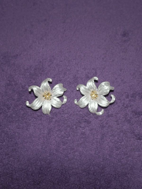 フラワーピアス