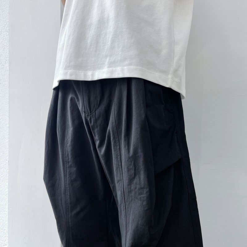 Curved Structure Wide Pants