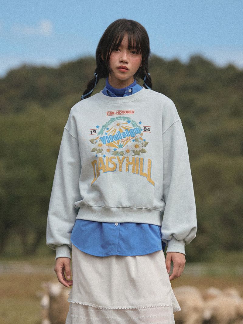 VITALSIGN(バイタルサイン)の「DaisyHill Sweatshirt (Light Blue)(Tops)」