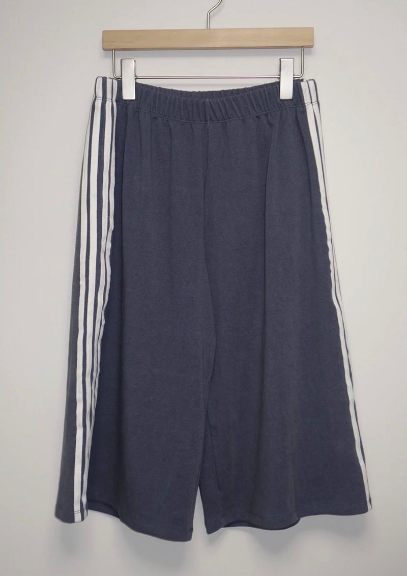 tape line pants