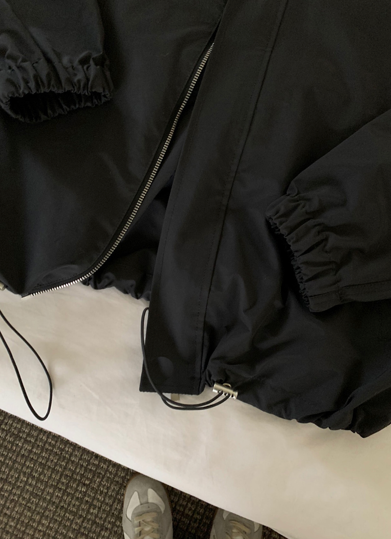 Nus. YEI Kara Windbreak Jacket