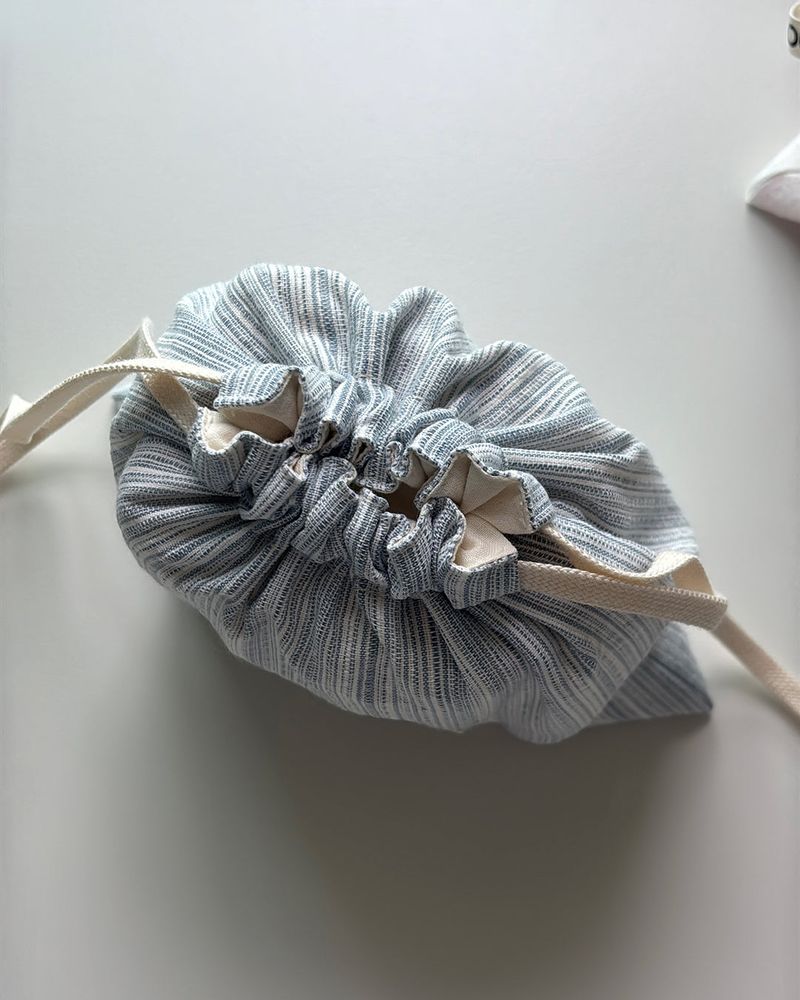 Pattern string pouch - blue stripe , S size