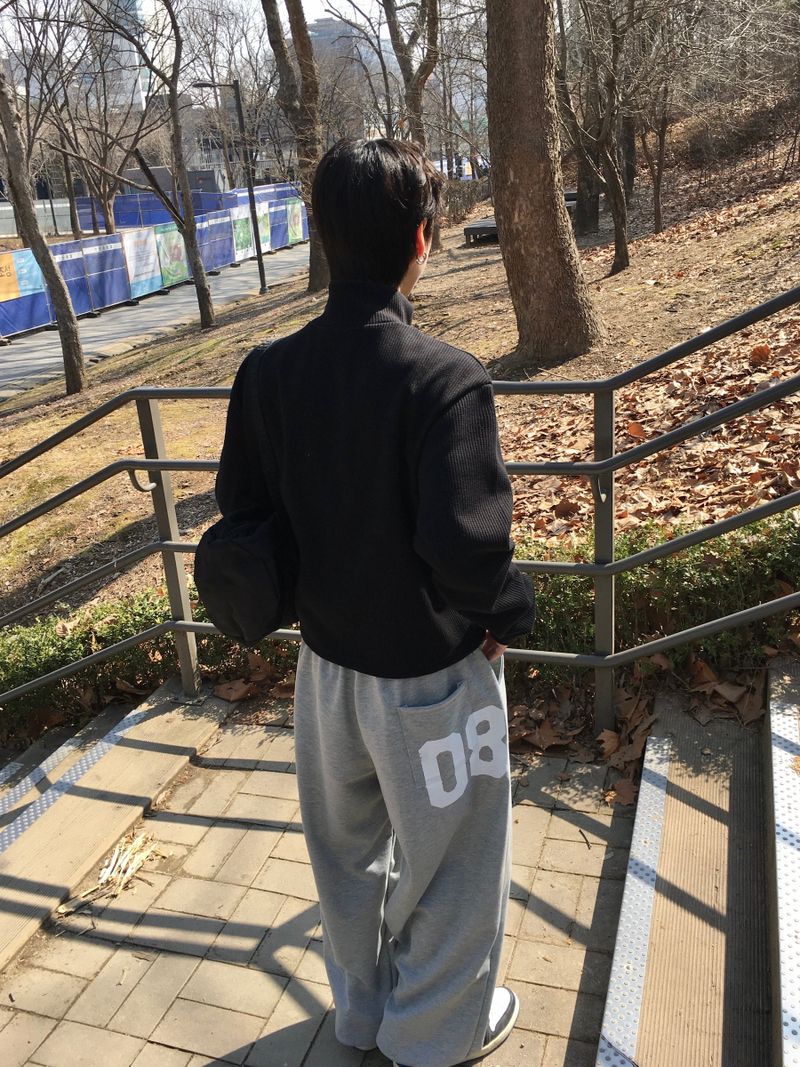 08 Basic Pintuck Wide Sweatpants 4C