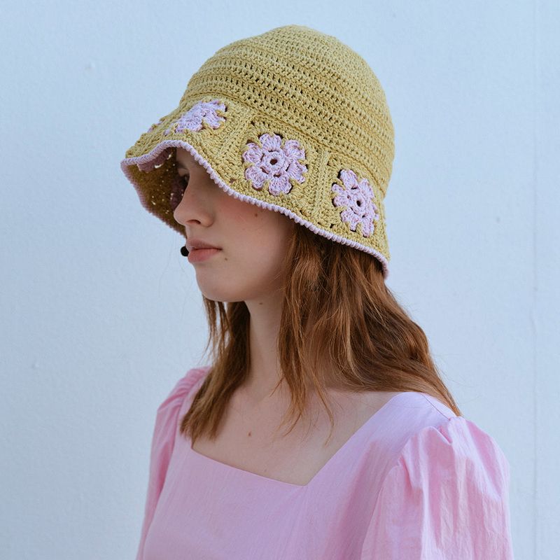 HANDMADE FLOWERS BUCKET HAT