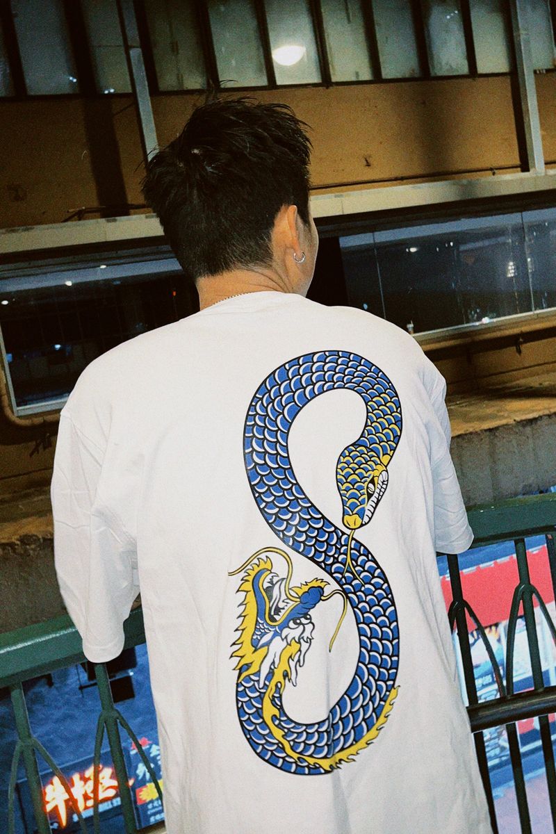 Dragonmade8（ドラゴンメイドエイト）の「ドラゴンスネークTシャツ ホワイト（トップス）」