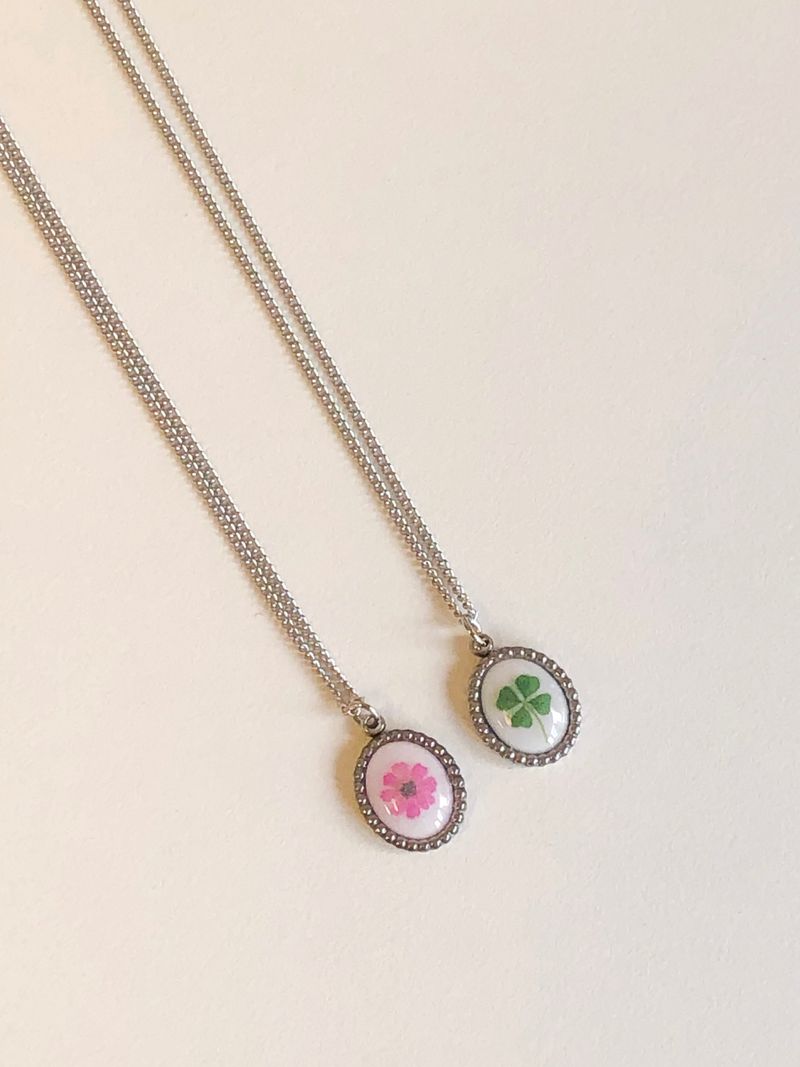 フラワーペンダントネックレス (2 Designs)