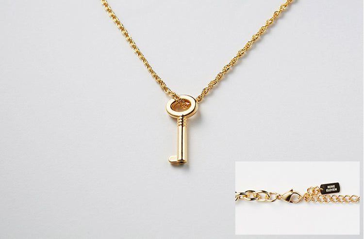Lock pendant Necklace
