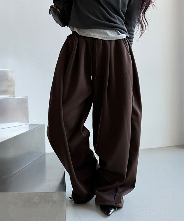 MUZESEOUL（ミューズソウル）の「[4SEASON] Two tuck wide sweat pants(5color)（Pants）」