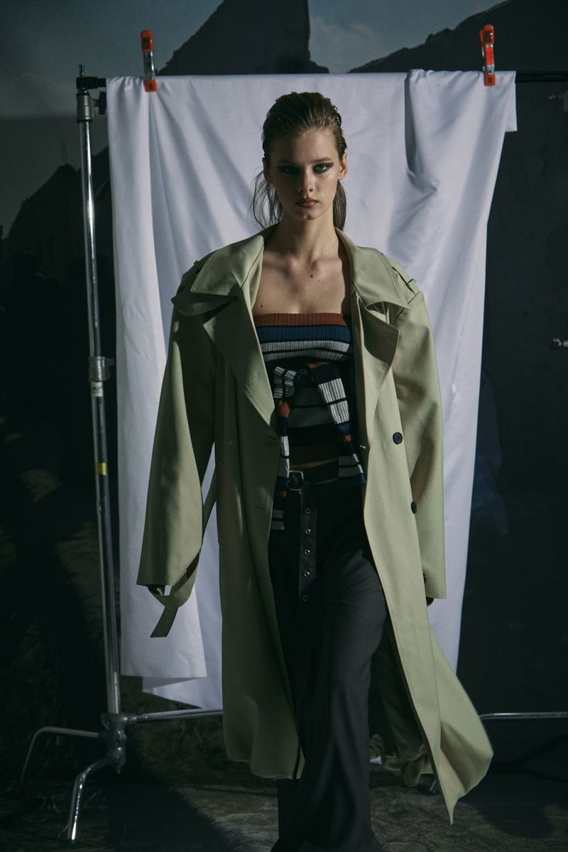 BALLOON TRENCH COAT -BEIGE